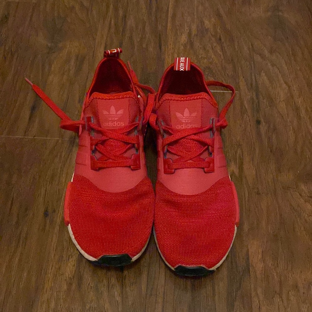 Men’s Adidas NMD R1 Shoes